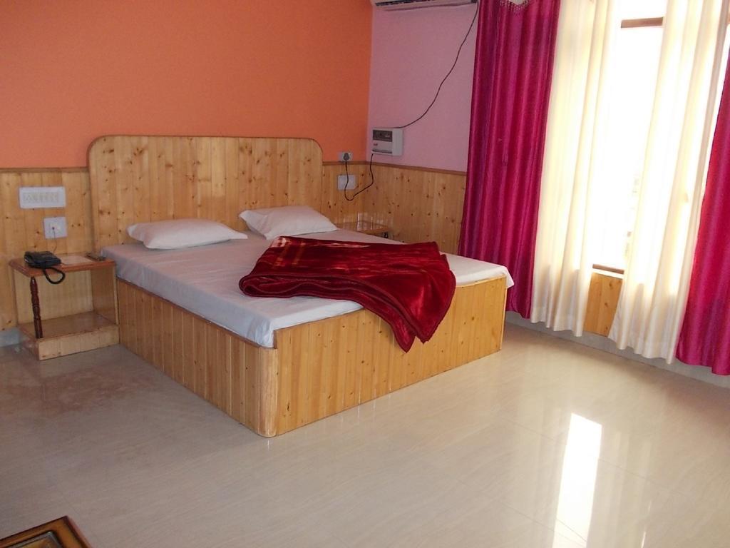 Himgiri Resort Nagchala Eksteriør billede