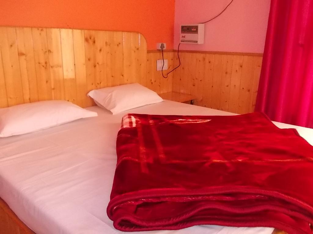 Himgiri Resort Nagchala Eksteriør billede